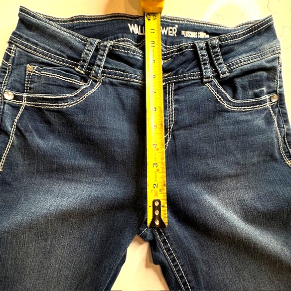 Mid Rise Y2K Heritage Curvy Fit Embroidered Bootcut Jeans Sz 11 - Picture 9 of 14